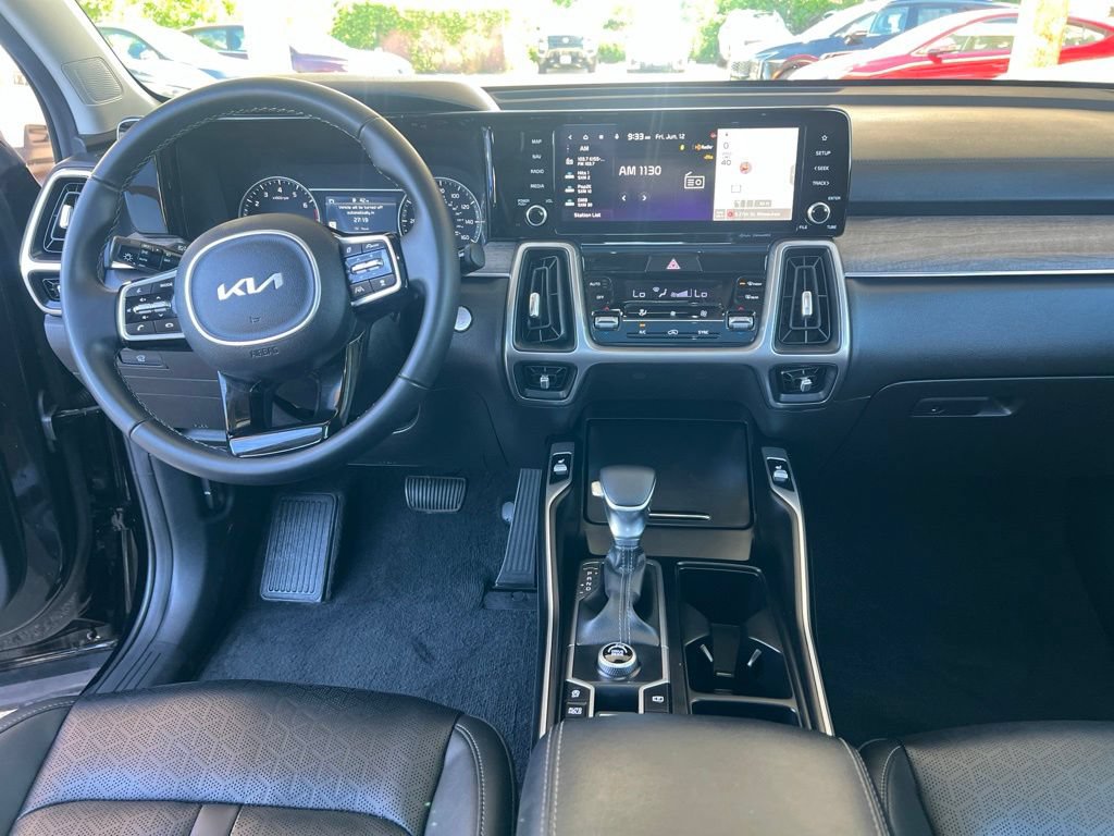 Certified 2023 Kia Sorento EX w/ Panoramic Sunroof Package FWD image 20