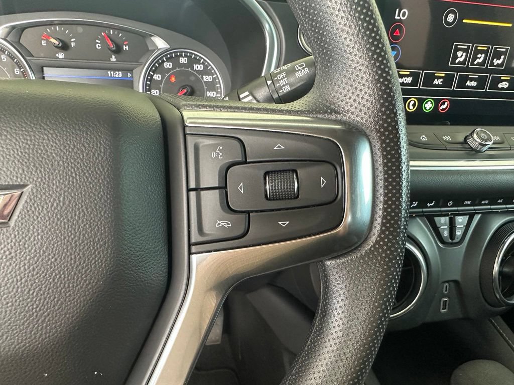 Used 2023 Chevrolet Blazer LT FWD image 21