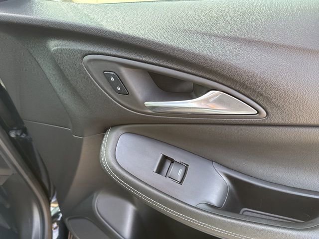 Used 2025 Buick Encore GX Preferred image 46