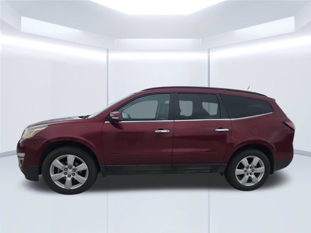 Used 2017 Chevrolet Traverse LT w/ Style and Technology Package AWD/4WD image 2