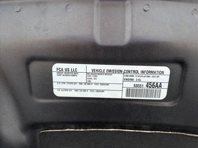 Used 2022 Chrysler Pacifica Touring-L FWD image 25