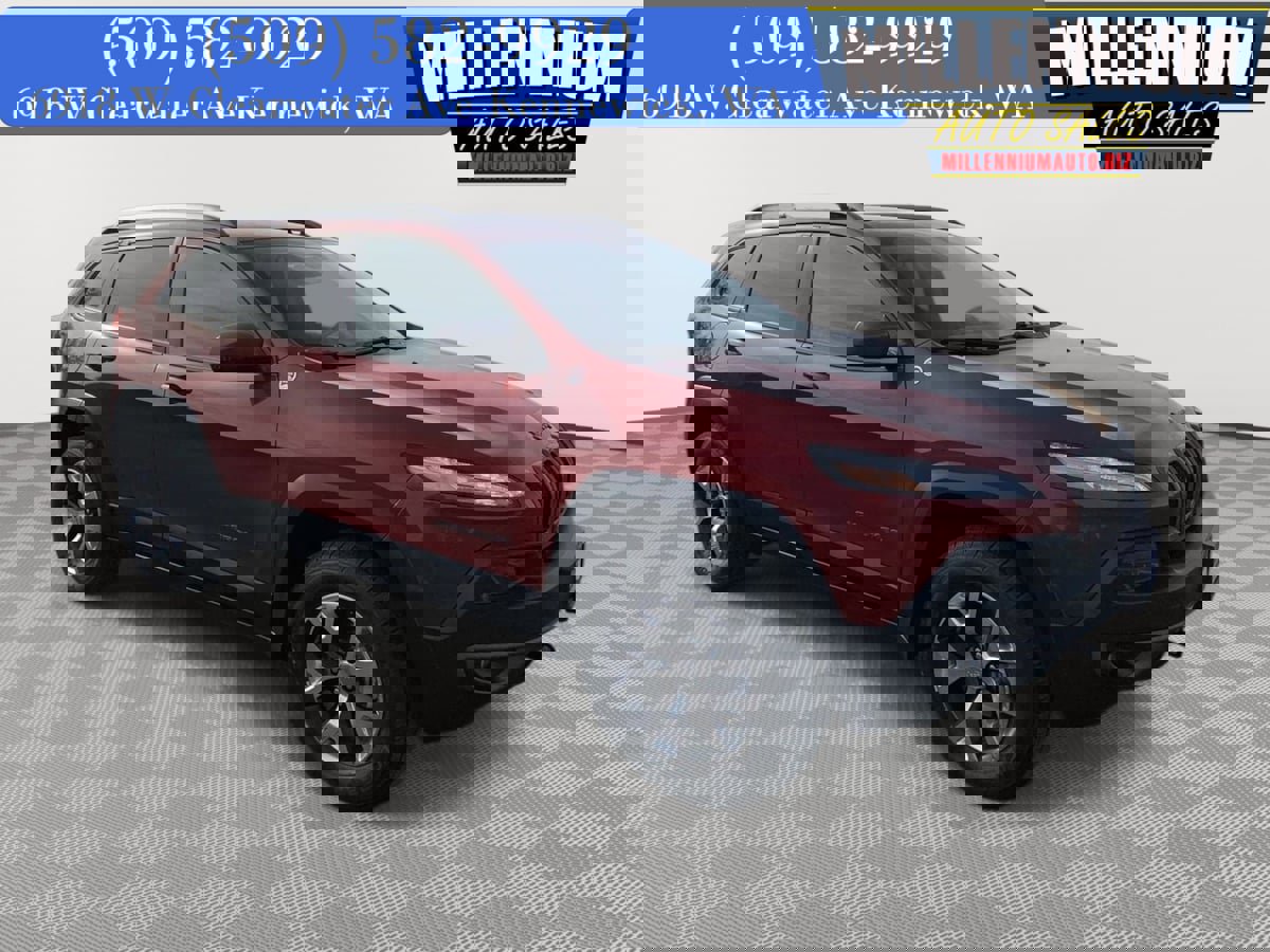 Used 2017 Jeep Cherokee Trailhawk w/ Comfort/Convenience Group