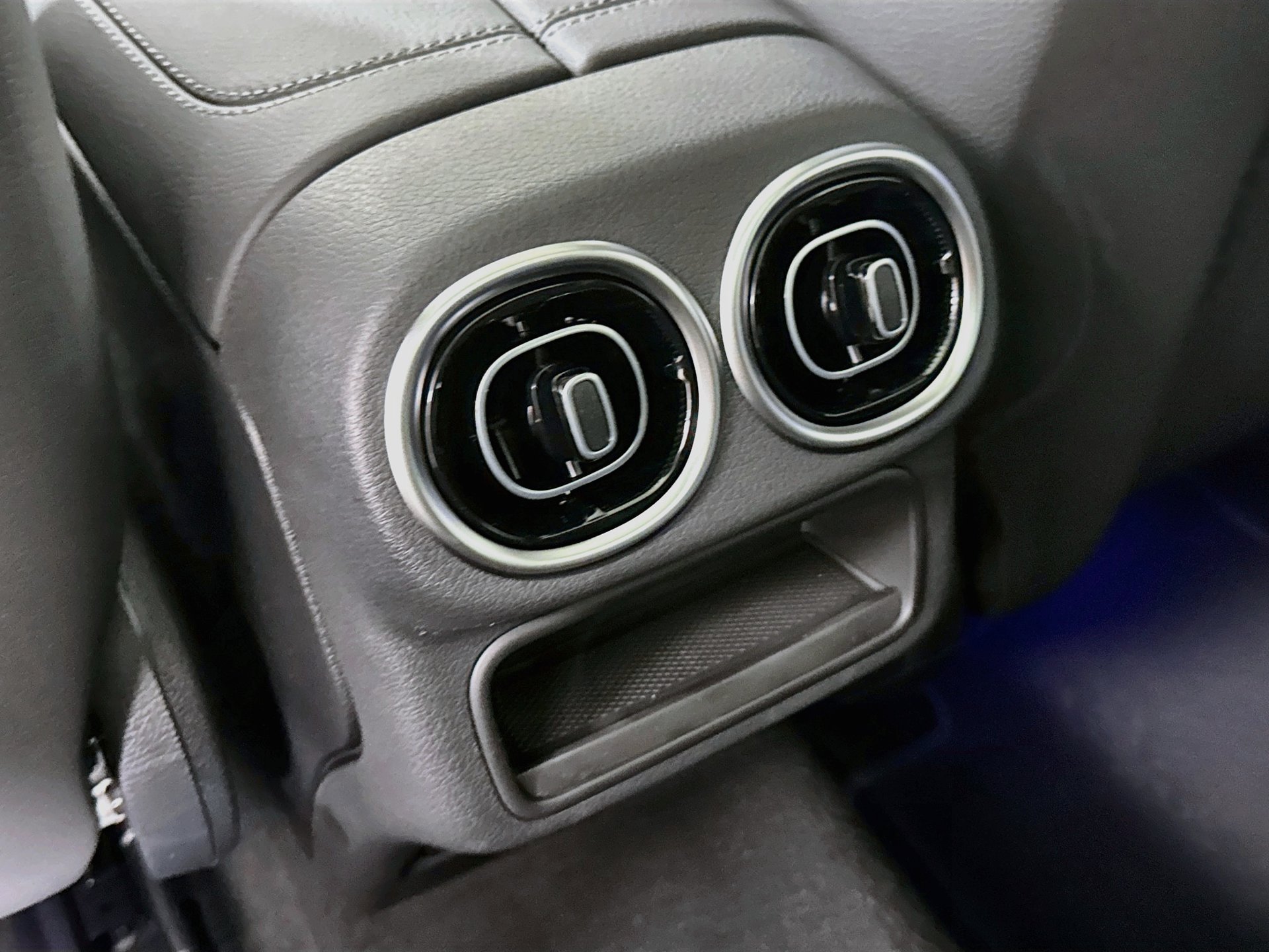 New 2027 Mercedes-Benz GLC 300 4MATIC image 28