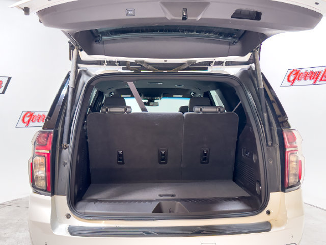Used 2022 Chevrolet Tahoe LT w/ Luxury Package RWD image 6