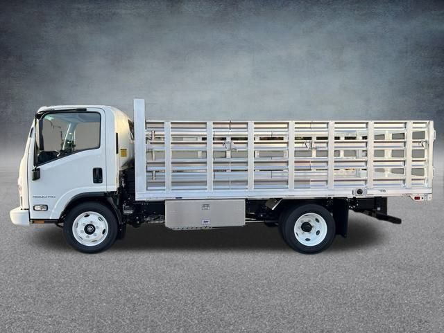 New 2025 Chevrolet Low Cab Forward image 7