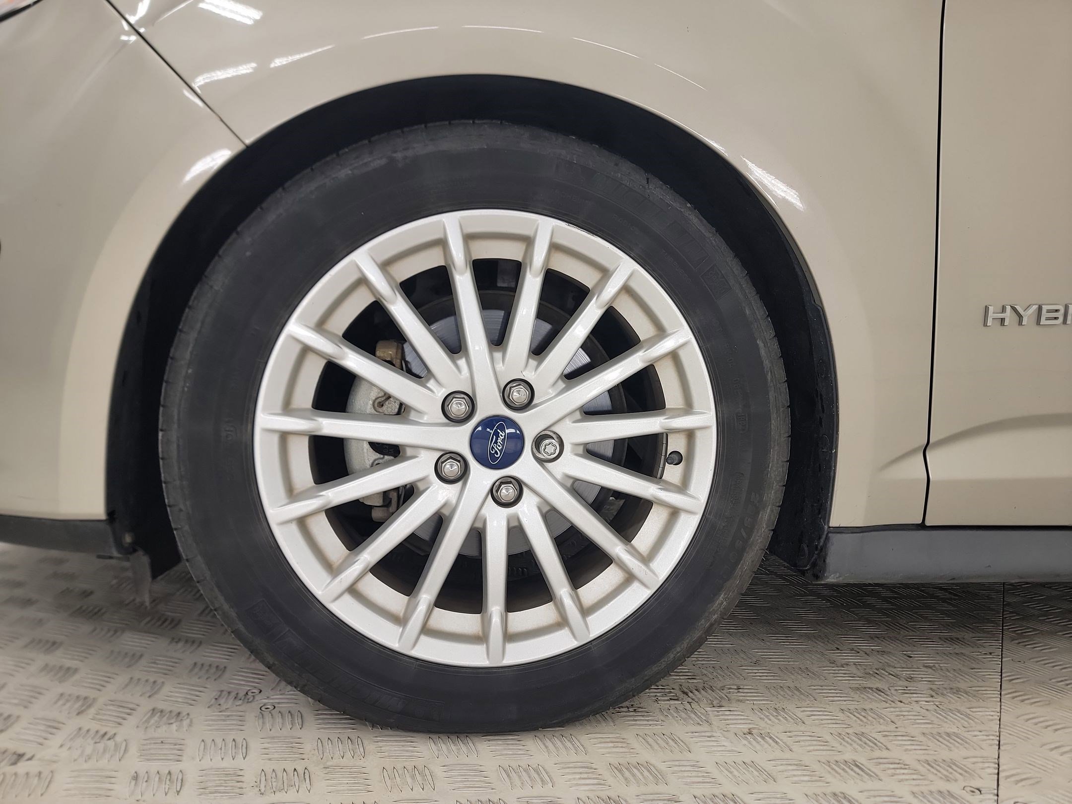 Used 2015 Ford C-MAX SEL w/ Equipment Group 302A FWD image 10