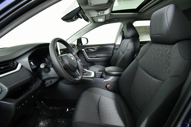 New 2025 Toyota RAV4 XLE image 5