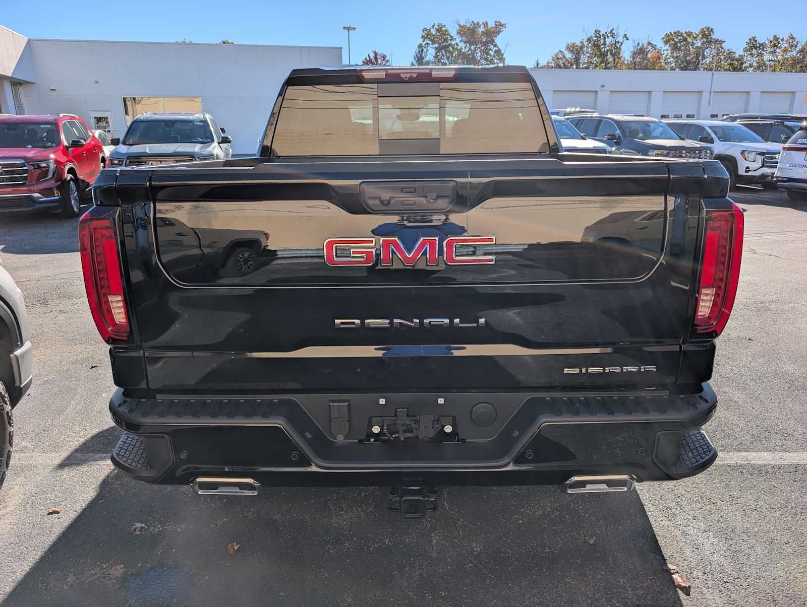 New 2026 GMC Sierra 1500 Denali w/ Denali Reserve Package AWD/4WD image 10