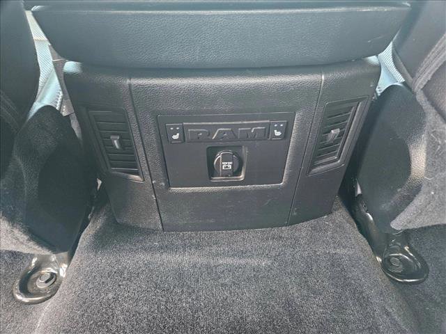 Used 2018 RAM 3500 Laramie AWD/4WD image 17
