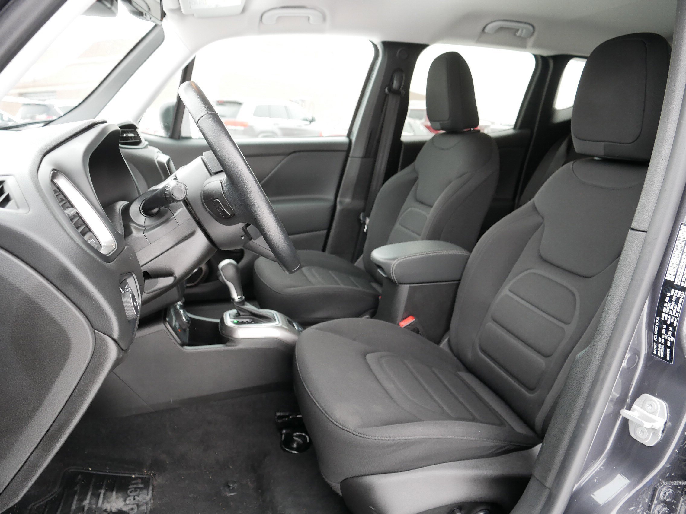 Certified 2022 Jeep Renegade Latitude w/ Convenience Group image 35