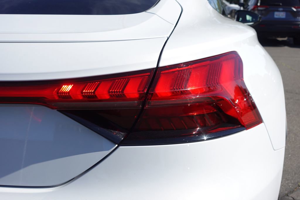 Used 2024 Audi e-tron GT Premium Plus image 5