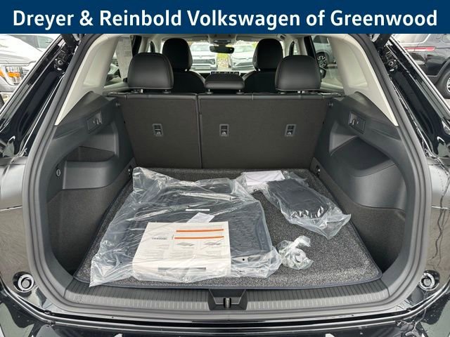 New 2026 Volkswagen Tiguan SE image 30