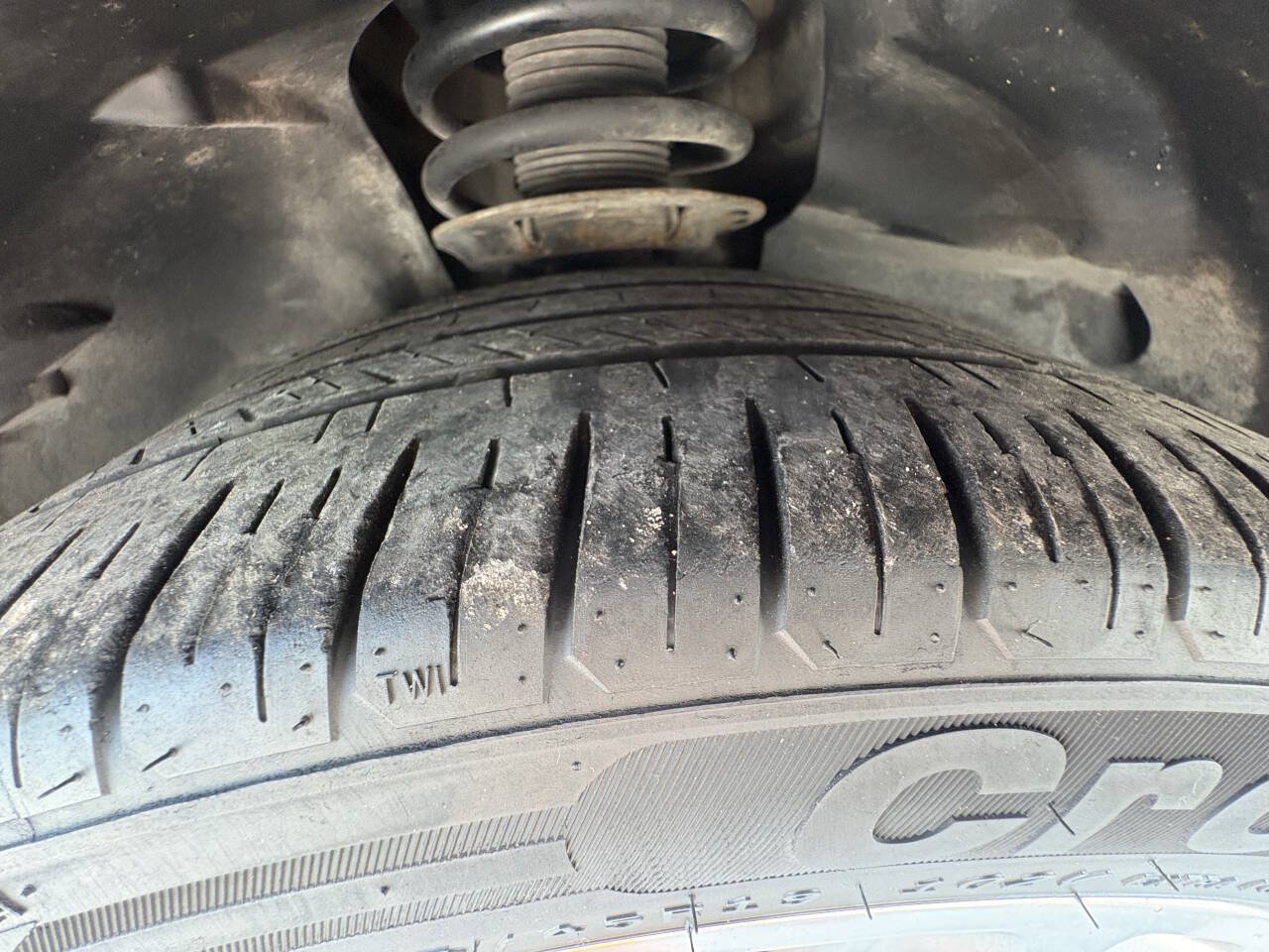 Used 2013 Lincoln MKZ FWD image 12