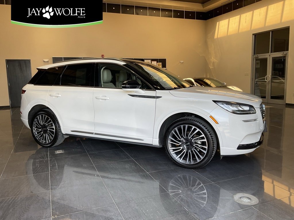 Used 2021 Lincoln Corsair Reserve w/ Sport Package image 1