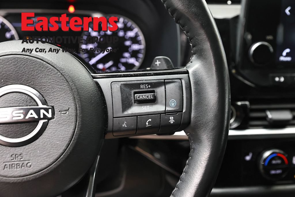 Used 2023 Nissan Pathfinder SL w/ Lighting Package (N92) AWD/4WD image 15