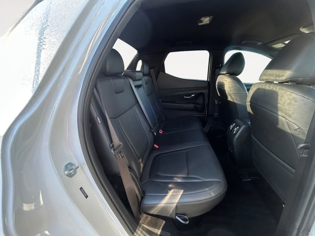 Used 2025 Hyundai Santa Cruz SEL image 11