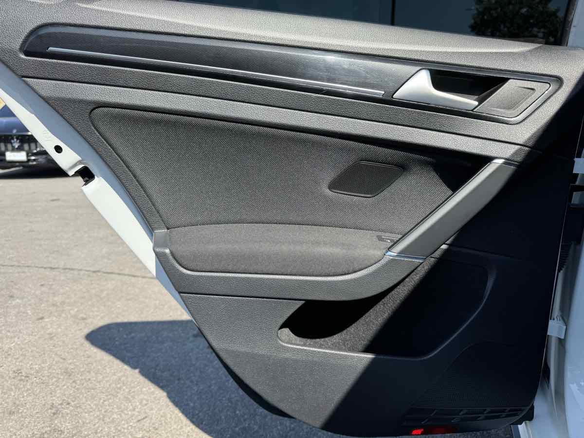 Used 2016 Volkswagen GTI S image 39