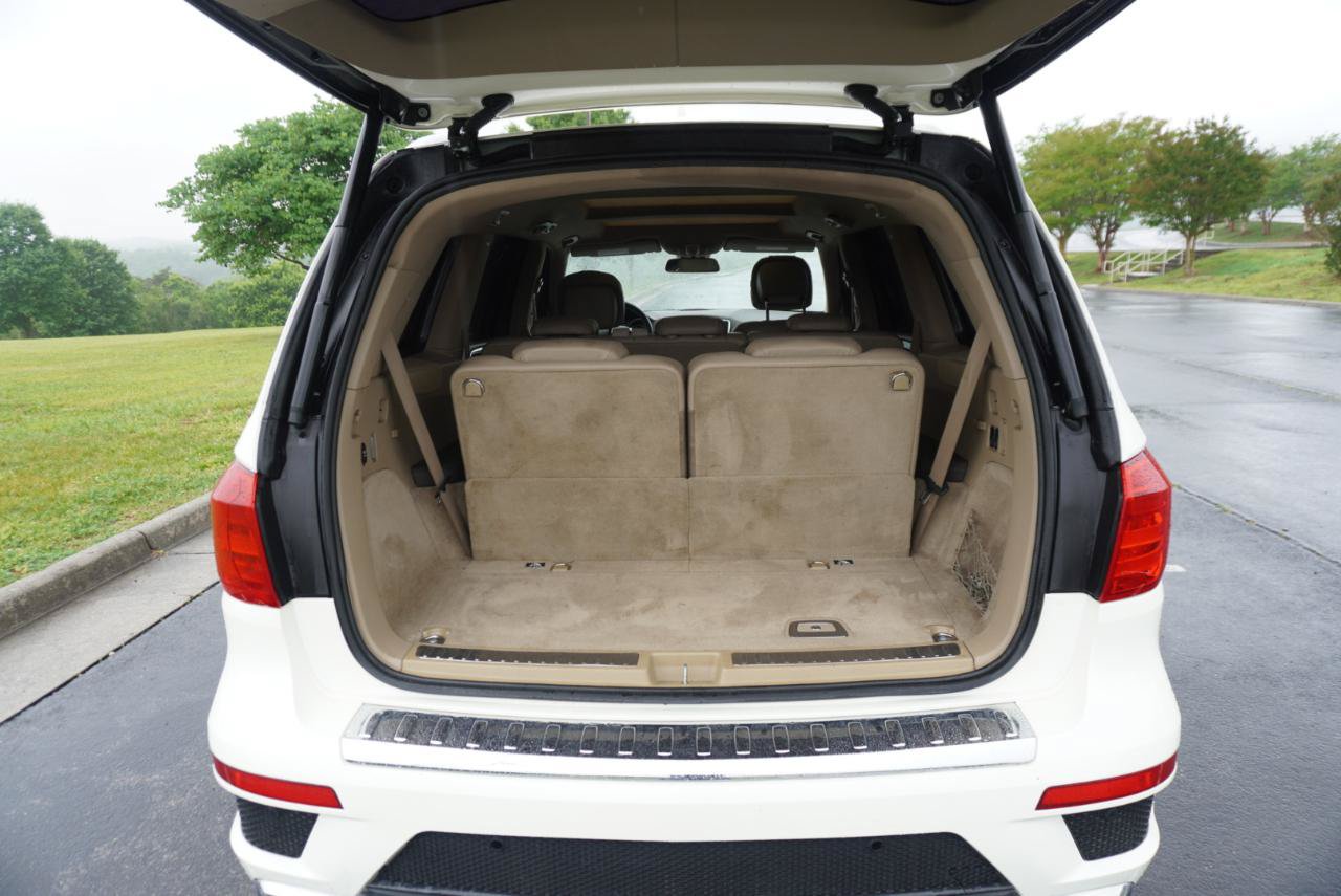 Used 2013 Mercedes-Benz GL 550 4MATIC image 22