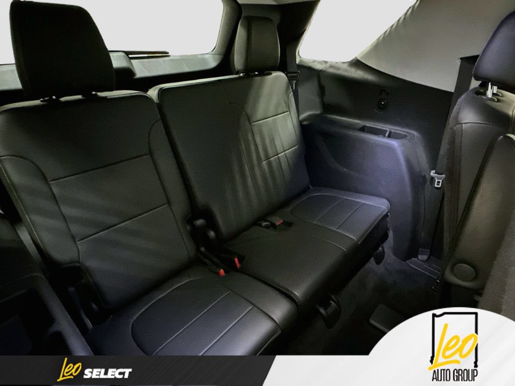 Used 2020 Chevrolet Traverse Premier w/ Redline Edition AWD/4WD image 32