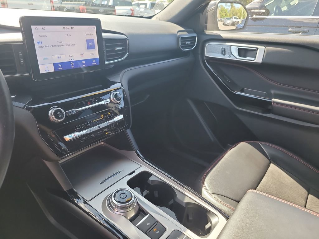 Used 2023 Ford Explorer ST-Line w/ Class IV Trailer Tow Package RWD image 19