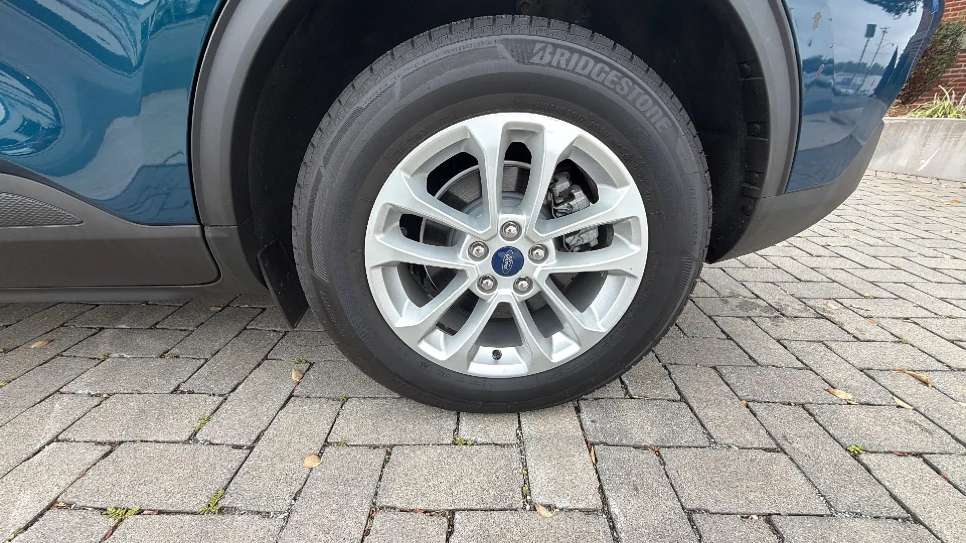 Used 2020 Ford Escape SE FWD image 12