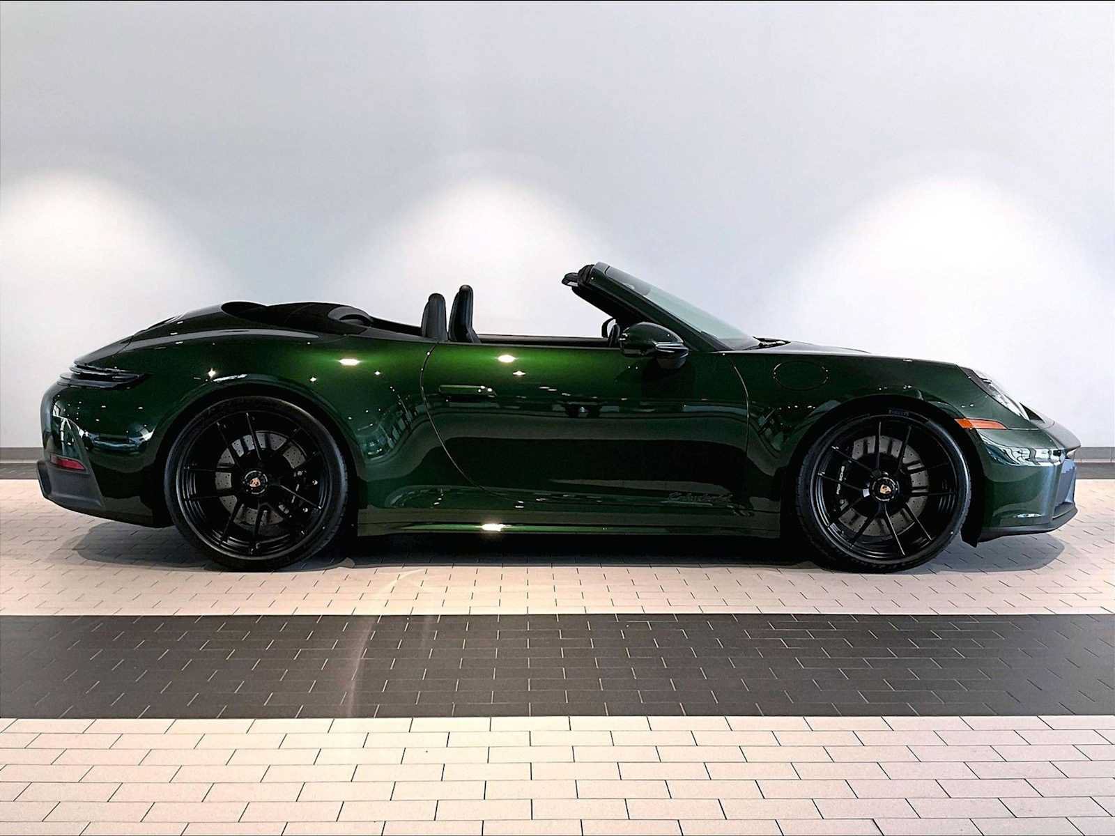 New 2026 Porsche 911 Carrera GTS RWD image 8