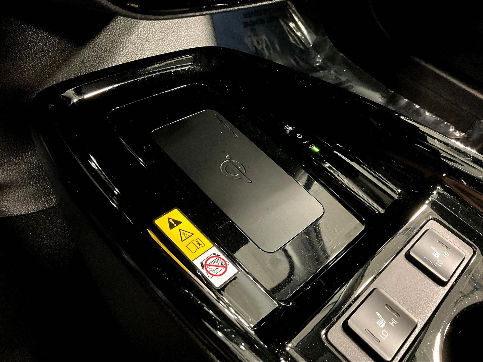Used 2019 Toyota Prius XLE FWD image 16
