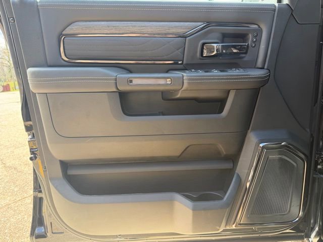 New 2026 RAM 3500 Limited image 32