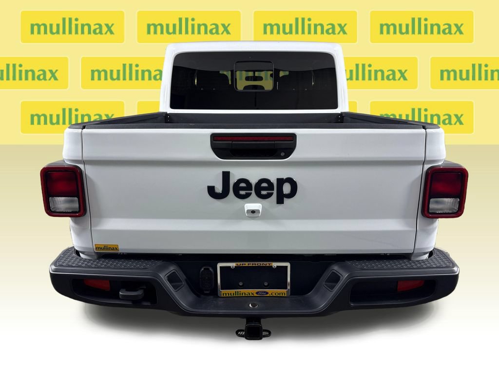 Used 2025 Jeep Gladiator Sport AWD/4WD image 8