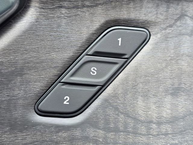 Used 2025 Jeep Grand Cherokee L Limited w/ Black Appearance Package image 7