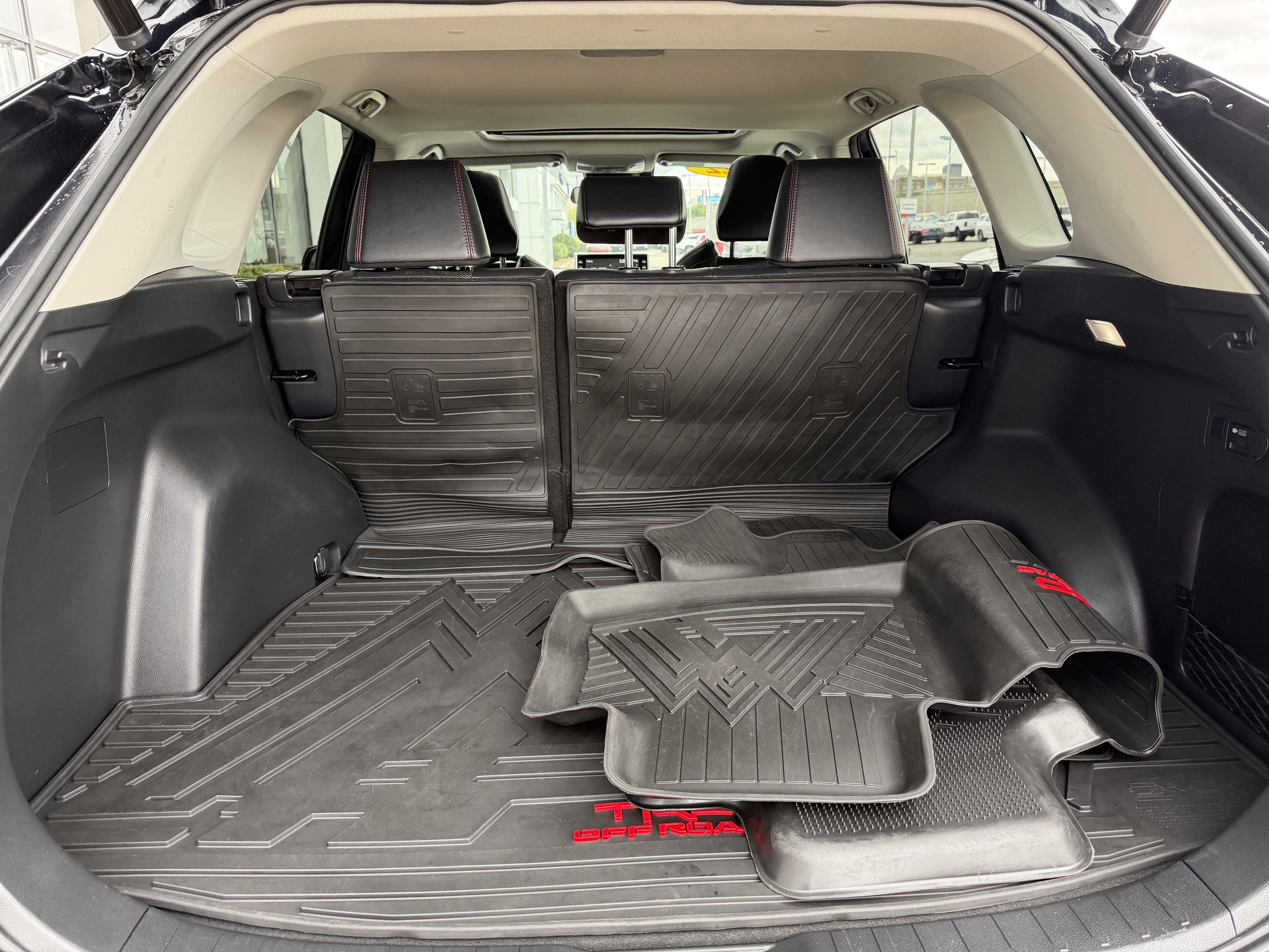 Used 2022 Toyota RAV4 TRD Off-Road image 12