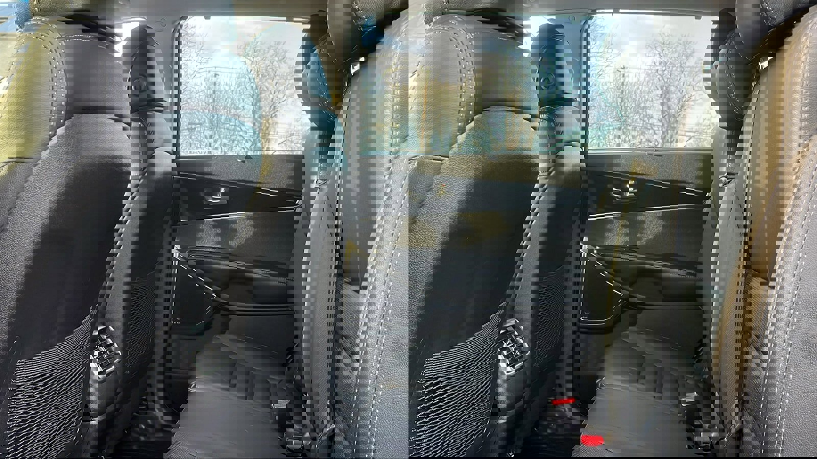 Used 2017 Kia Sorento SX image 21