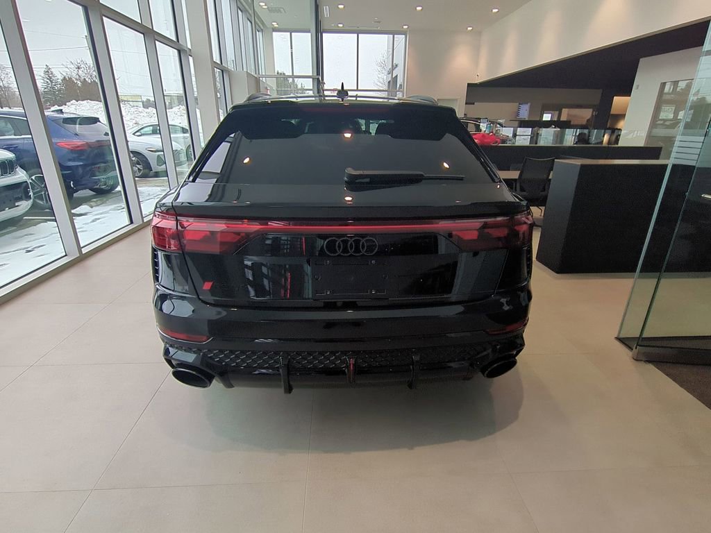 New 2026 Audi RS Q8 performance image 3
