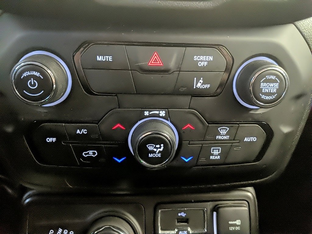 Used 2022 Jeep Renegade Latitude image 21