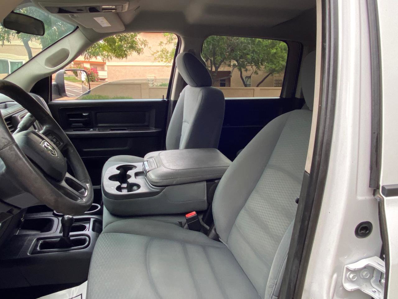 Used 2018 RAM 2500 Tradesman w/ Chrome Appearance Group image 28