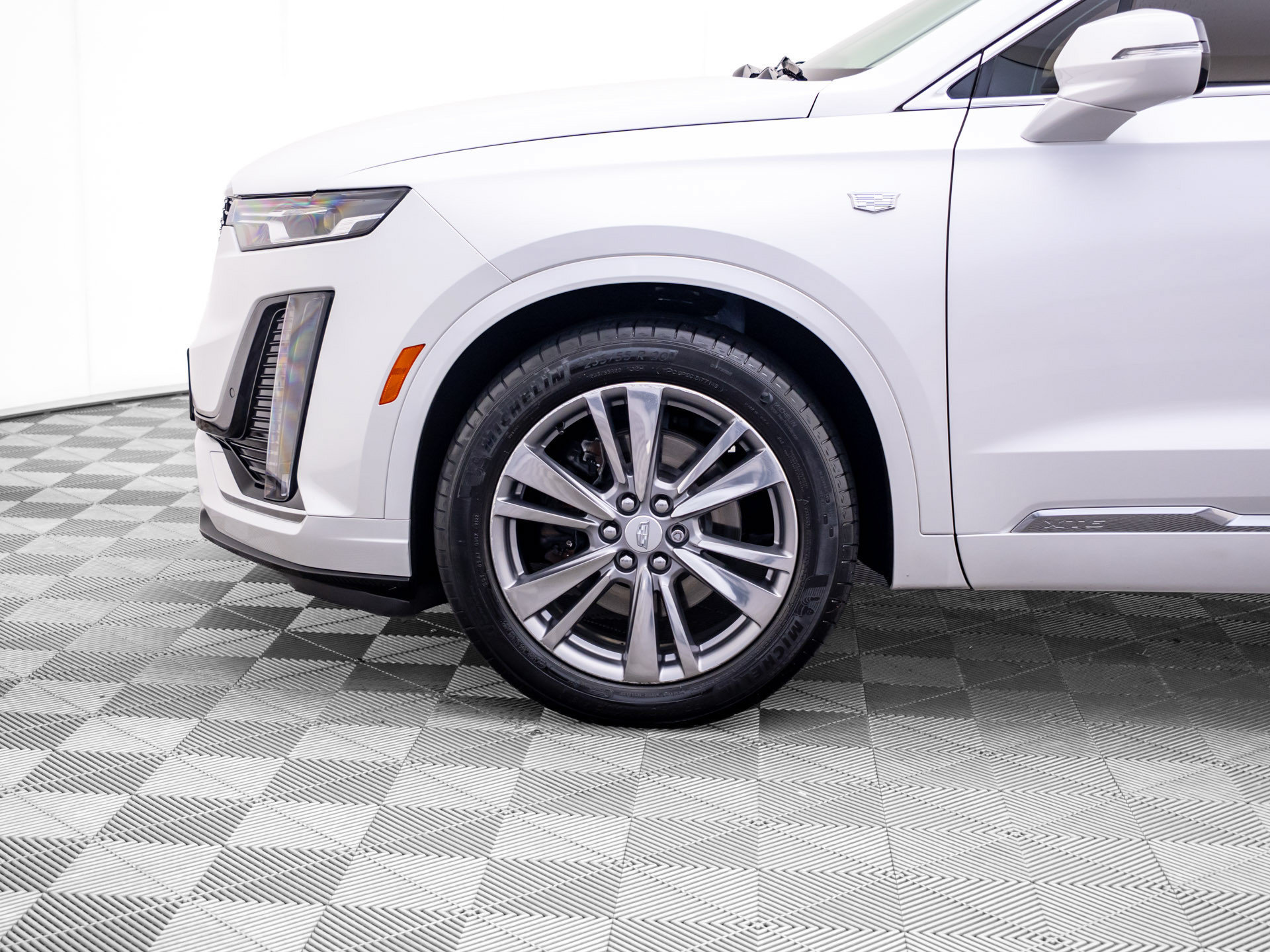 Used 2023 Cadillac XT6 Premium Luxury AWD/4WD image 35