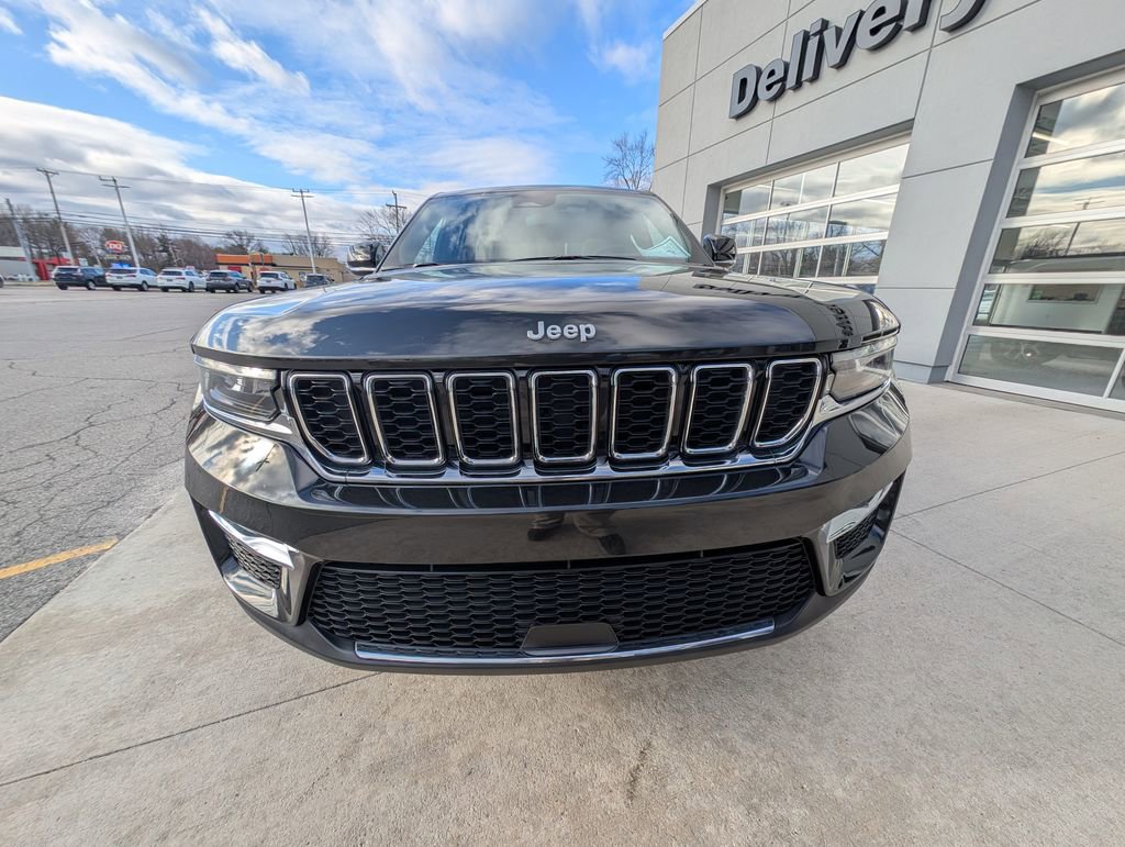 Used 2024 Jeep Grand Cherokee Limited image 9