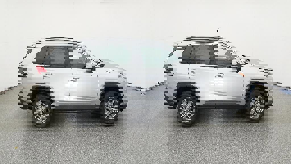 New 2025 Toyota RAV4 XLE image 11