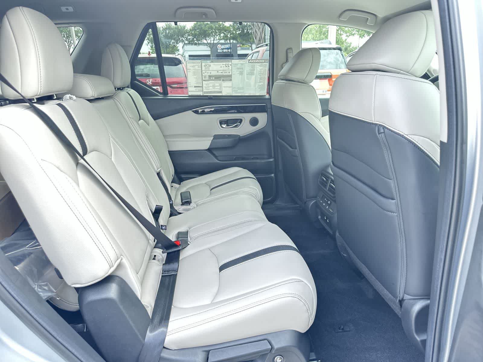 New 2026 Honda Pilot EX-L image 16