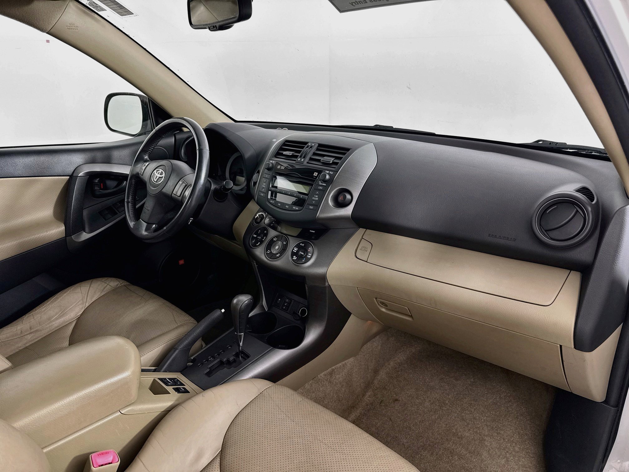 Used 2010 Toyota RAV4 Limited FWD image 30