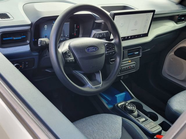 Used 2025 Ford Maverick XLT w/ Equipment Group 302A AWD/4WD image 3