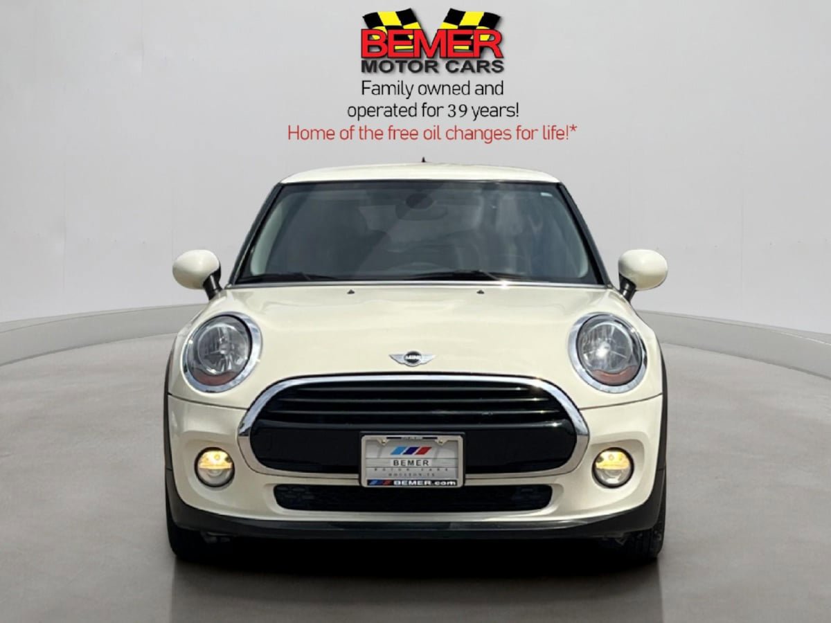 Used 2017 MINI Cooper 2-Door Hardtop FWD image 8