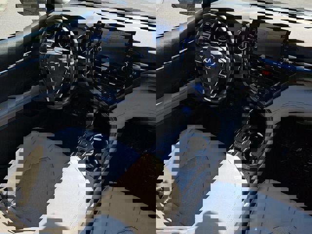 Used 2021 Toyota Camry XLE image 13