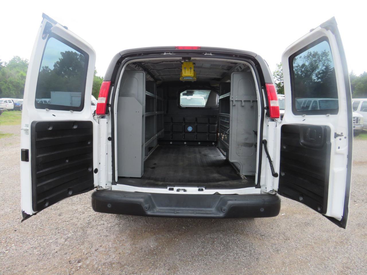 Used 2019 Chevrolet Express 2500 w/ Driver Convenience Package RWD image 23