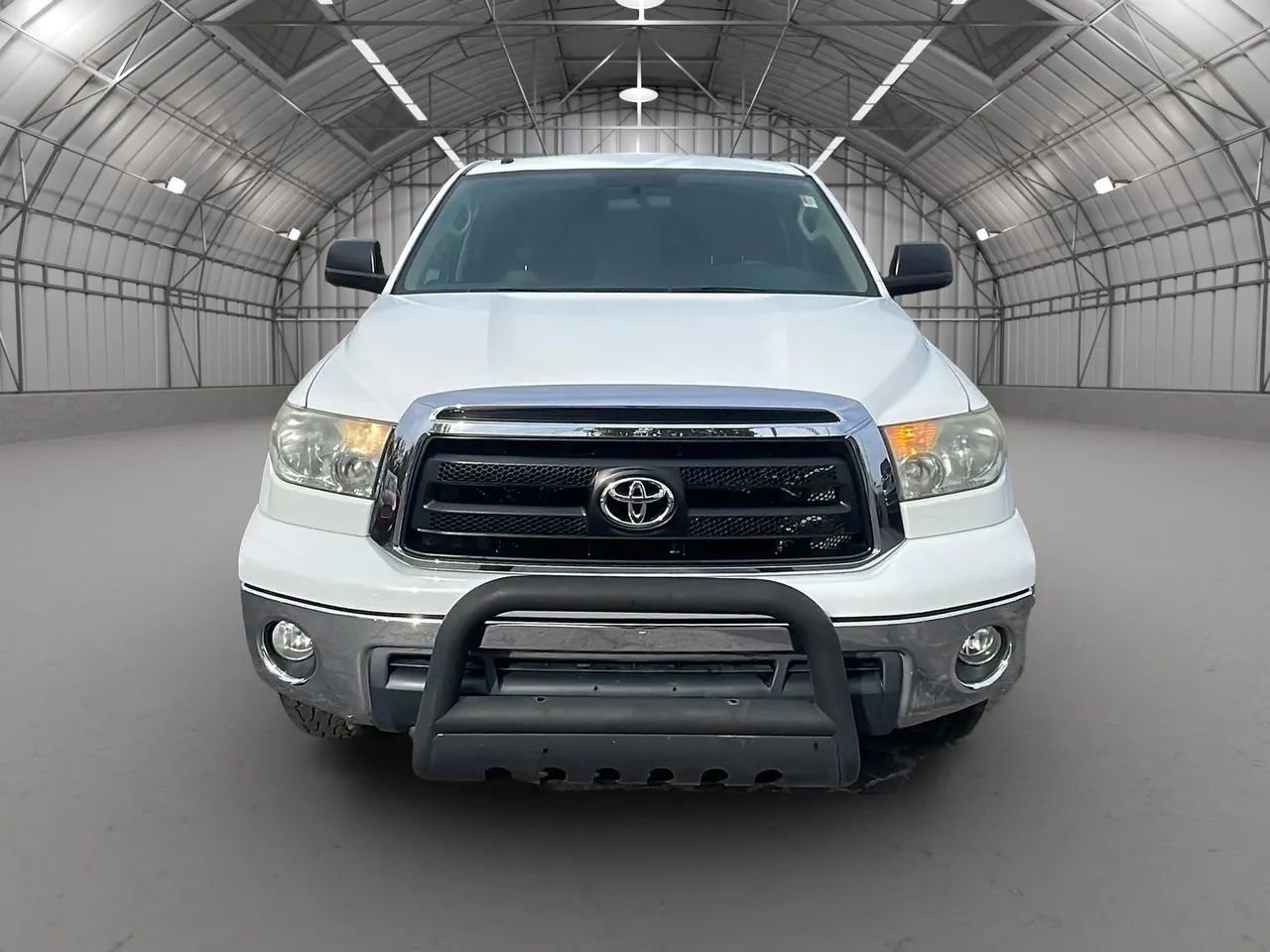 Used 2011 Toyota Tundra 4x4 CrewMax image 8