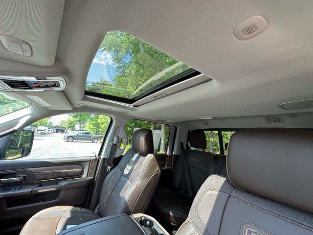 New 2026 RAM 2500 Limited AWD/4WD image 22
