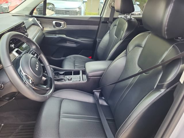 Certified 2022 Kia Sorento S w/ Panoramic Sunroof Package AWD/4WD image 12
