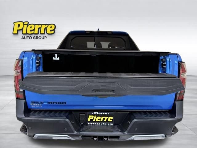 Used 2026 Chevrolet Silverado EV Trail Boss AWD/4WD image 4