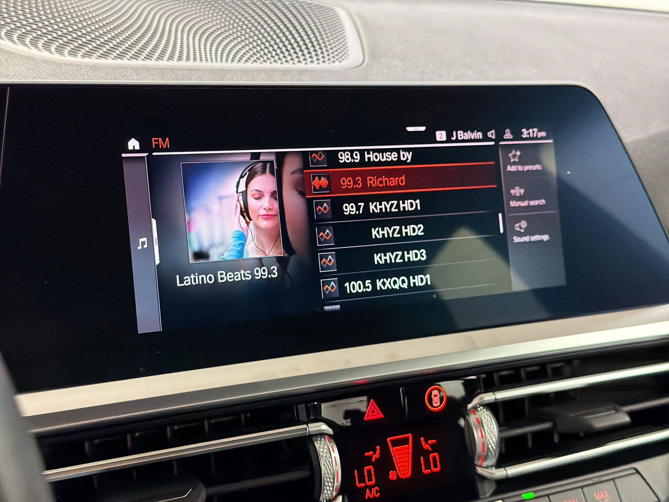 Used 2022 BMW 330i Sedan w/ Driving Assistance Package image 24