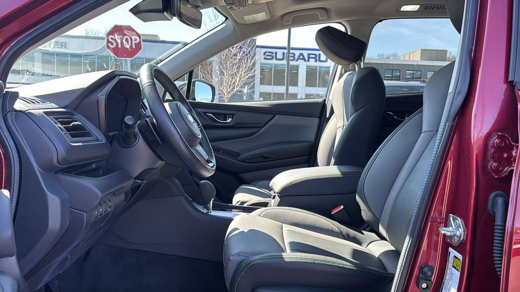 Used 2024 Subaru Ascent Onyx Edition image 12